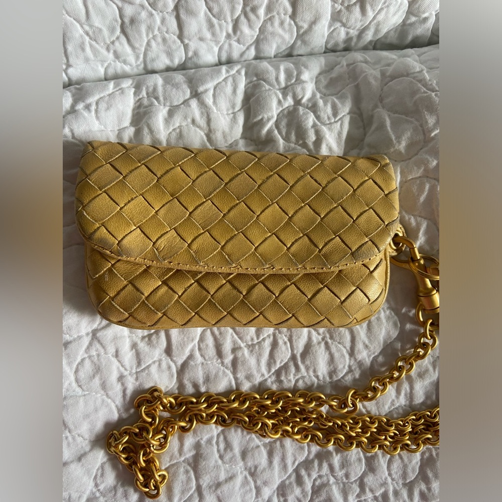 Bottega Veneta Gold Gilt Change Purse - Picture 2 of 16